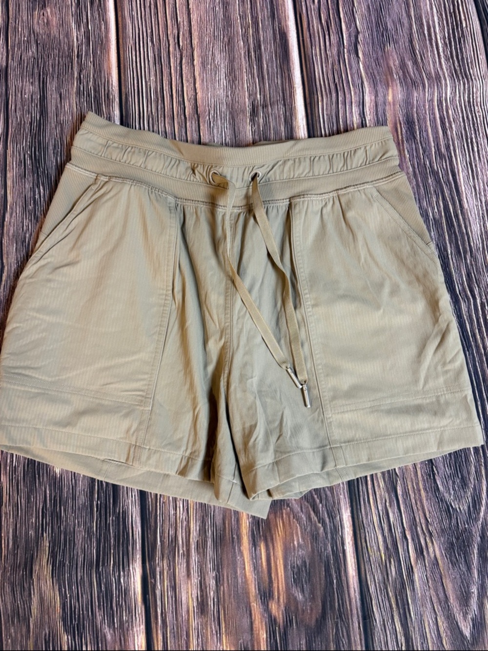 lululemon athletica Women's Athletic Shorts Tan (0062)